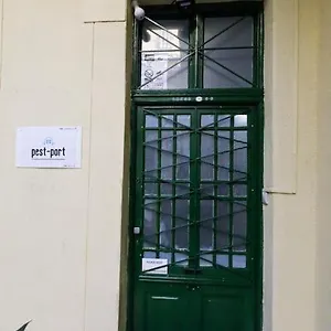 https://apt-pest-port-4-rooms-for-16-person-budapest.inbudapesthotels.com