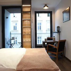 Boutique 109 - Old City, Luxury Apt. With A Garage Krakow